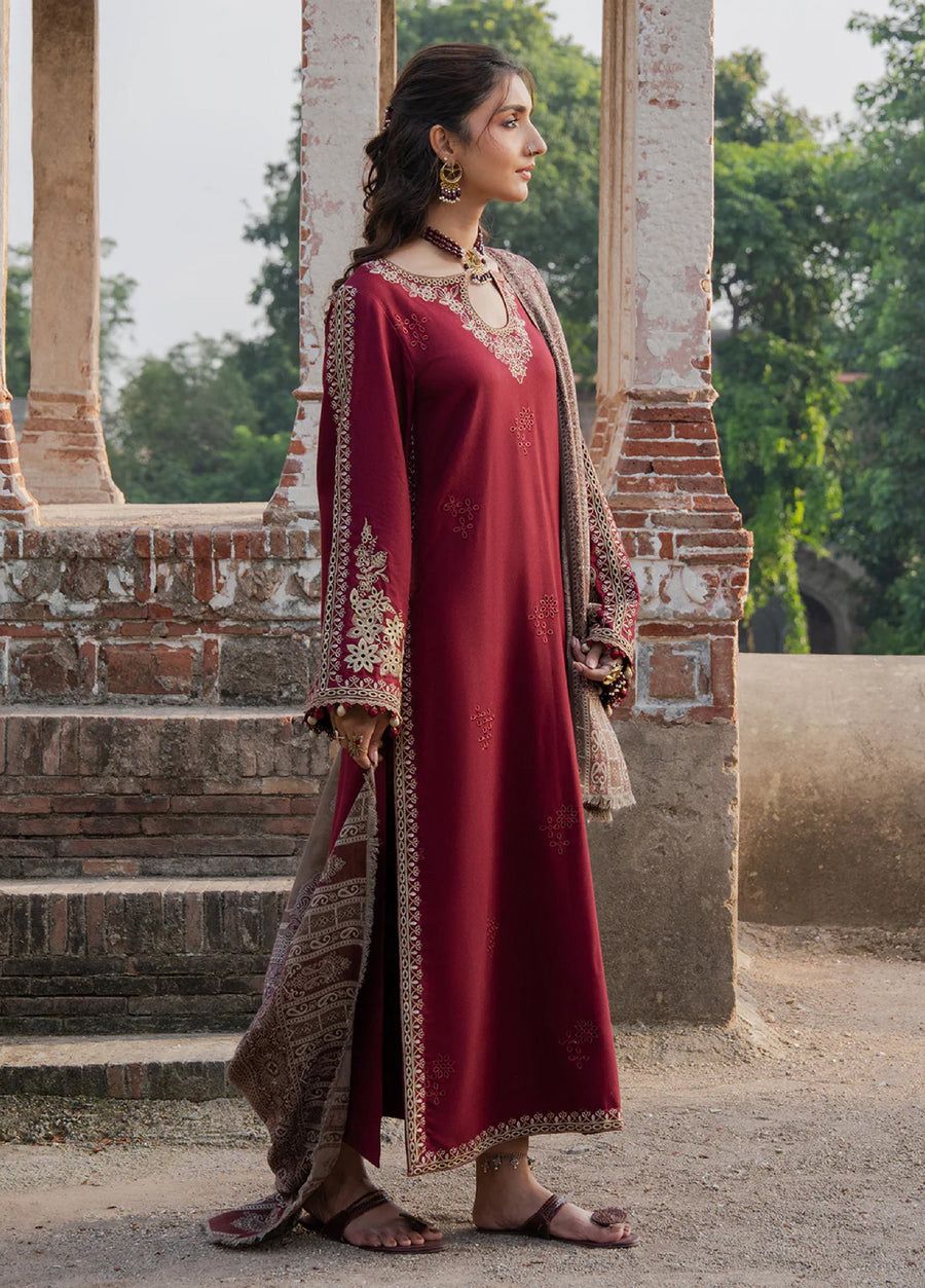 IZEL Winter 2025/26 Collection – Premium 3PC Embroidered Suits with Pashmina Shawl - Image 4