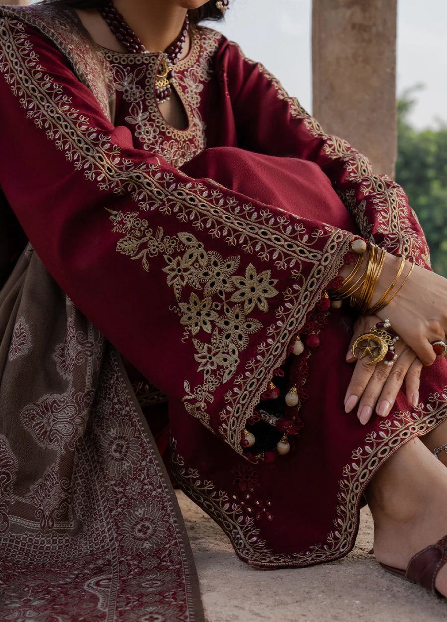 IZEL Winter 2025/26 Collection – Premium 3PC Embroidered Suits with Pashmina Shawl - Image 6